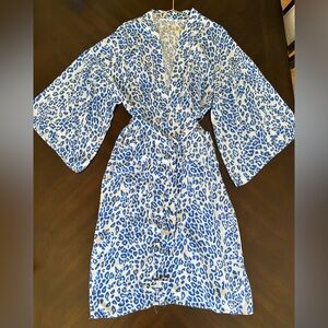 SHEIN Blue and White Leopard Print Kimono inspired Duster Robe | OS